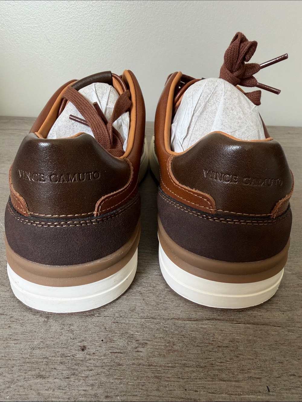 Vince Camuto Classic Men's Brown Leather Sneakers - Picture 5 of 8